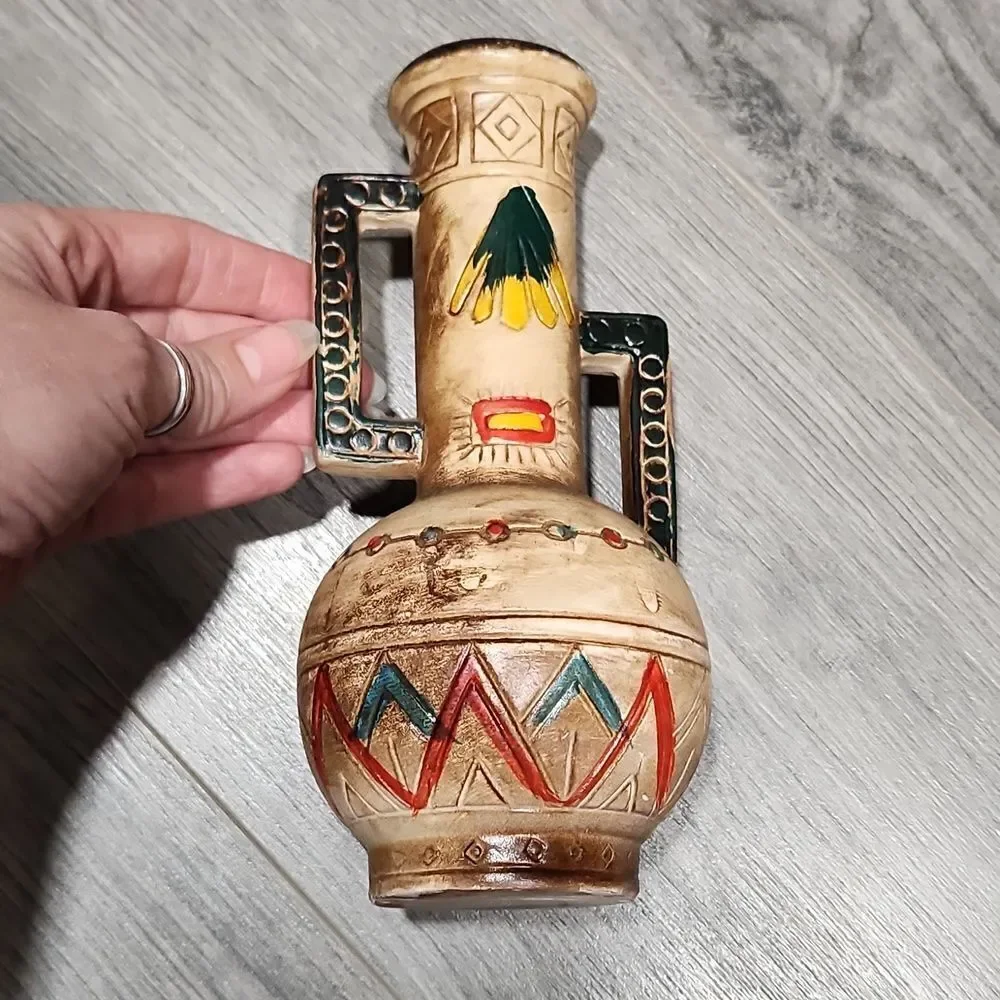 GUC Vintage Southwestern Vase - Picture 4 of 5